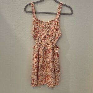 Beautiful floral print open back and stretchy waistband dress